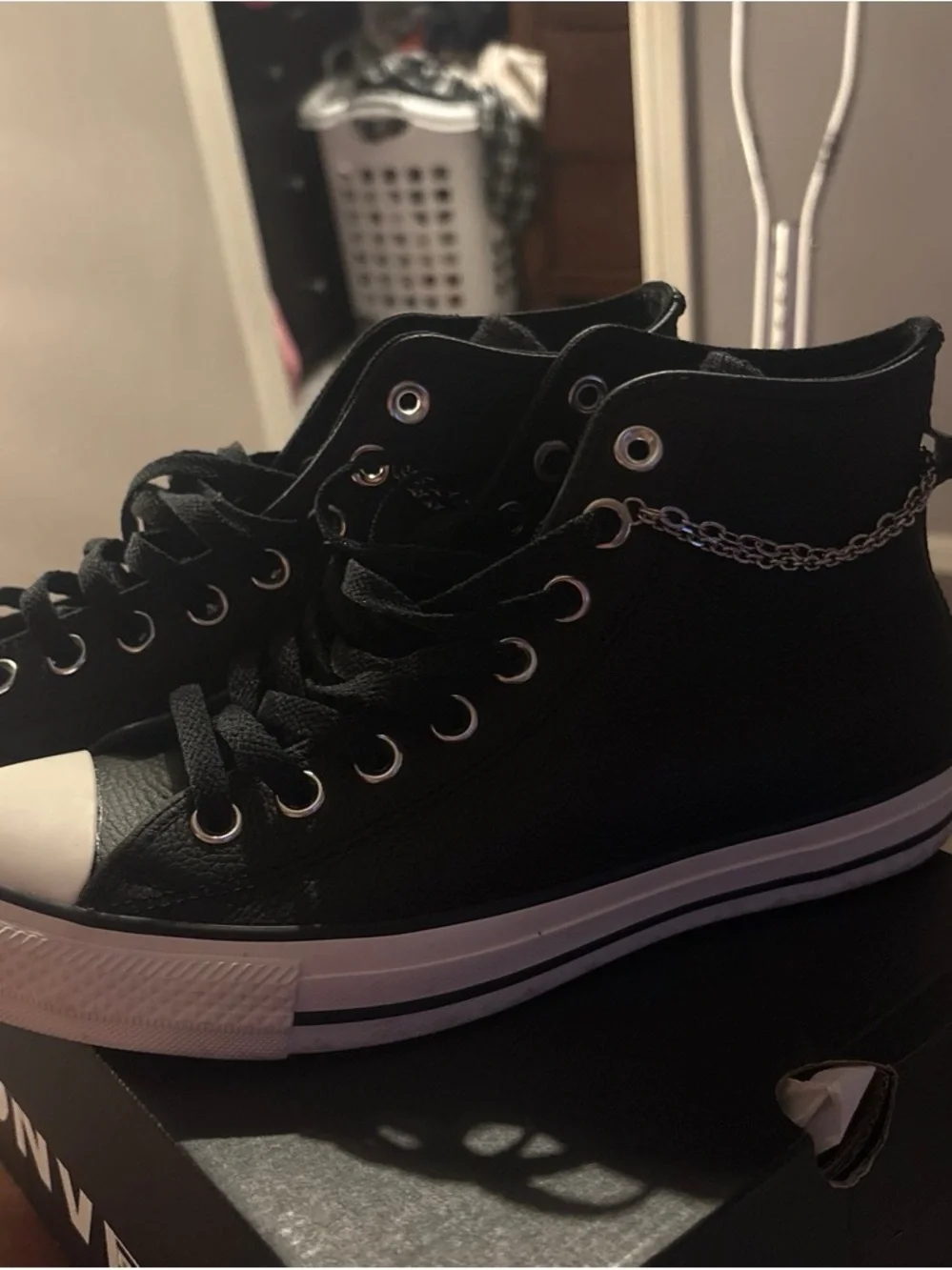 Converse Men's Black & White Low-Top Sneakers - Picture 6 of 6
